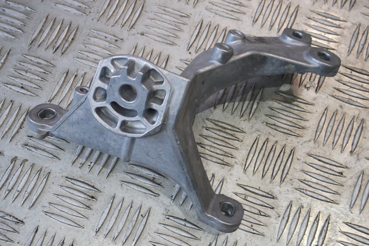 фото №1, Лапи коробки коробки передач audi a8 s8 4h d4 4h0399144e