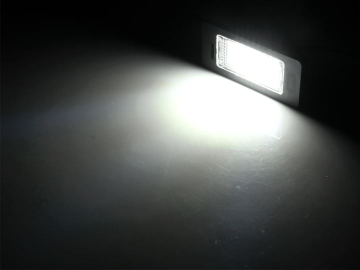 фото №3, Подсветка led номерного знака opel vectra c универсал 02-