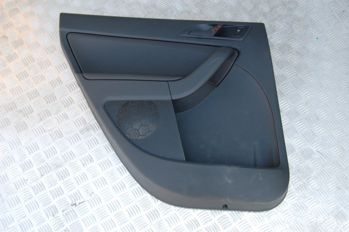 PANNELLO PORTA PORTIERA Laterale / lato PORTA Portiera sinistra posteriore SKODA YETI 5L0