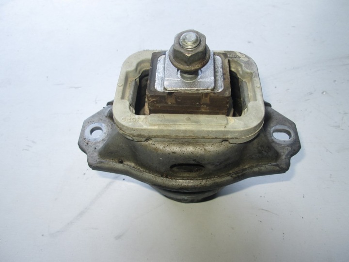engine mount Range Rover Sport 3.0 D