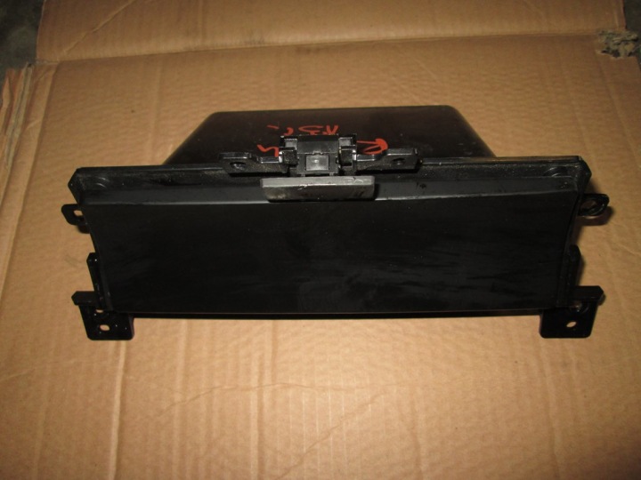 ashtray Toyota Rav 4 13r.