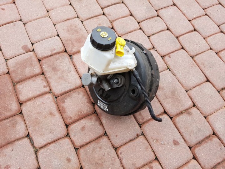 servo brzdové ABS Opel Astra J IV 4 13338057