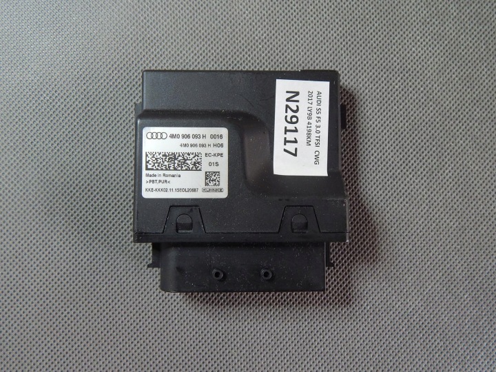 AUDI S5 3.0 TFSI Centralina POMPY carburante 4M0906093H