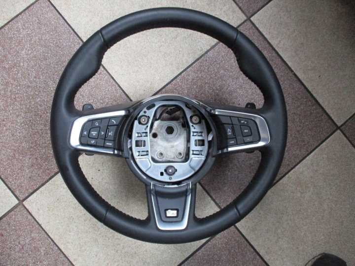 volant JAGUAR XF LIFT
