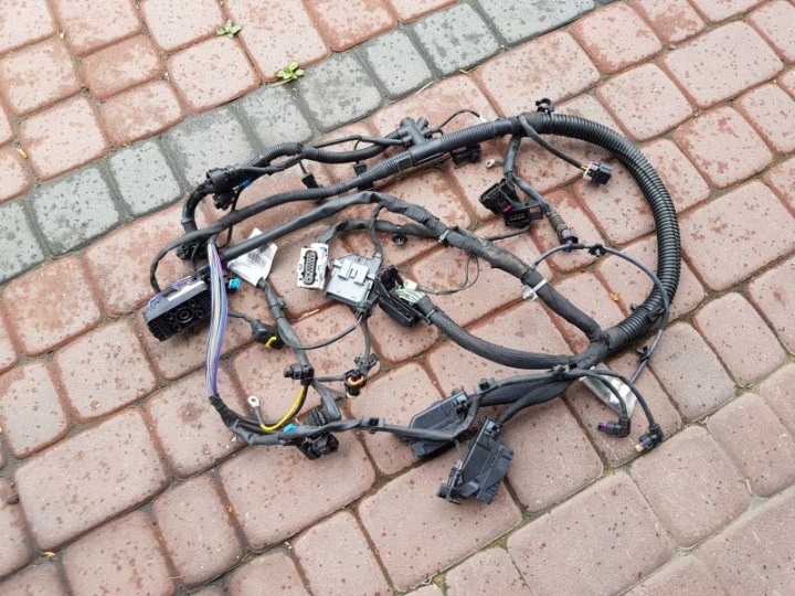 Câblage Faisceau câblage moteur Opel Insignia 13418750