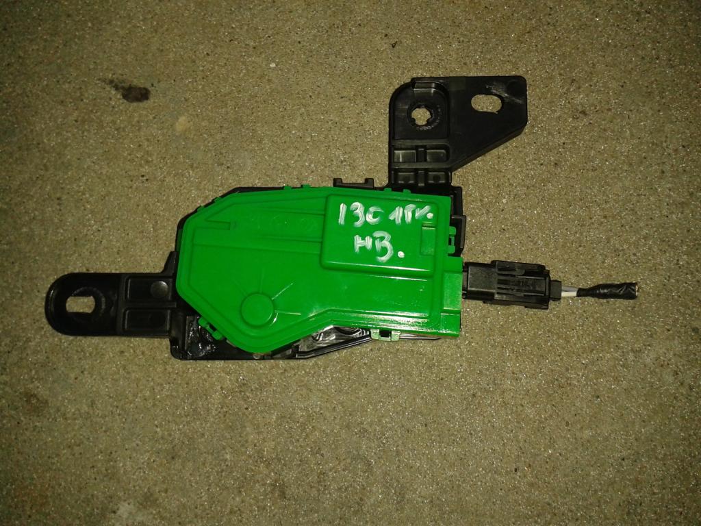 фото №1, Hyundai i30 ii 2012-15 моторчик крышка заливной