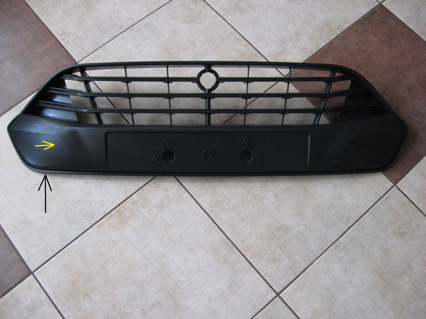 фото №1, Решётка средняя бампера --- ford transit custom !