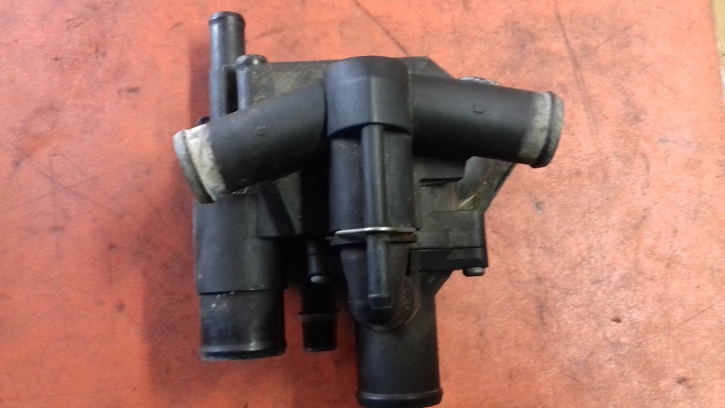 фото №1, Корпус термостата range rover iii c8woa