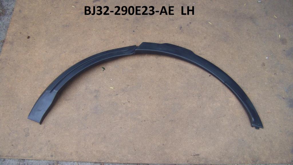 фото №1, Land range rover evoque молдинг крыло левый задняя