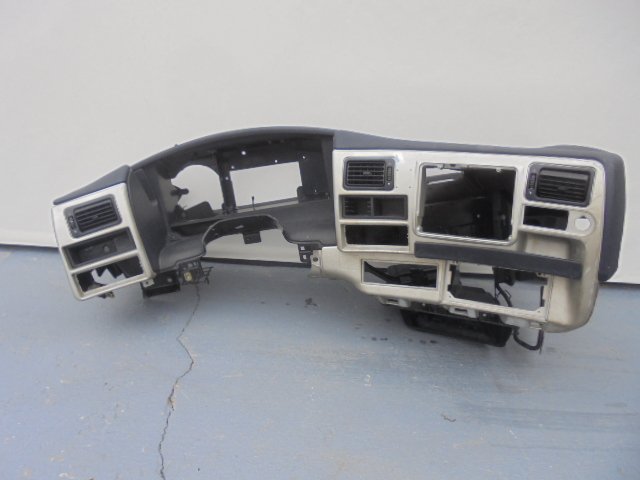 фото №1, Renault magnum dxi приборная панель приборная панель панель