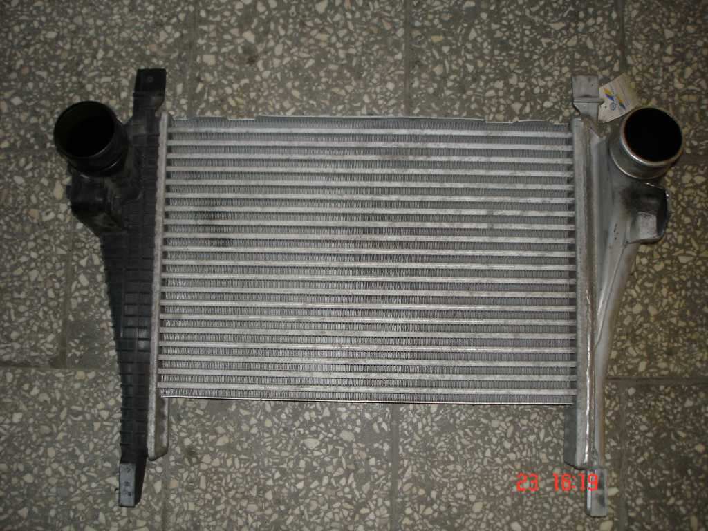 фото №1, Интеркулер iveco eurocargo tector 2001- valeo