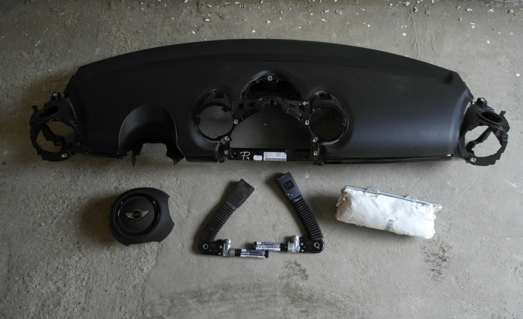 Купить Paceman r61 подушка безопасности pulpit приборная панель ремни панель