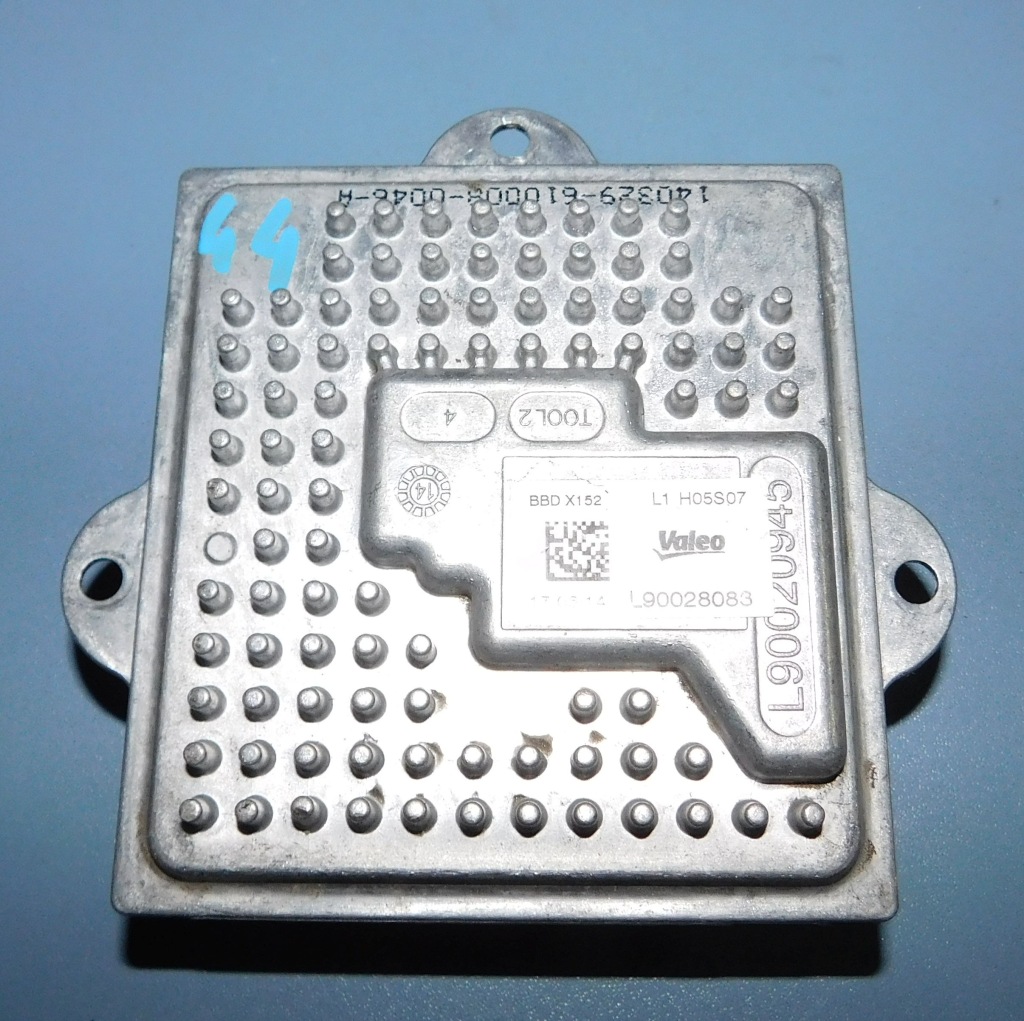 фото №1, Bmw x1 e84 z4 e89 f-type модуль led l90028083