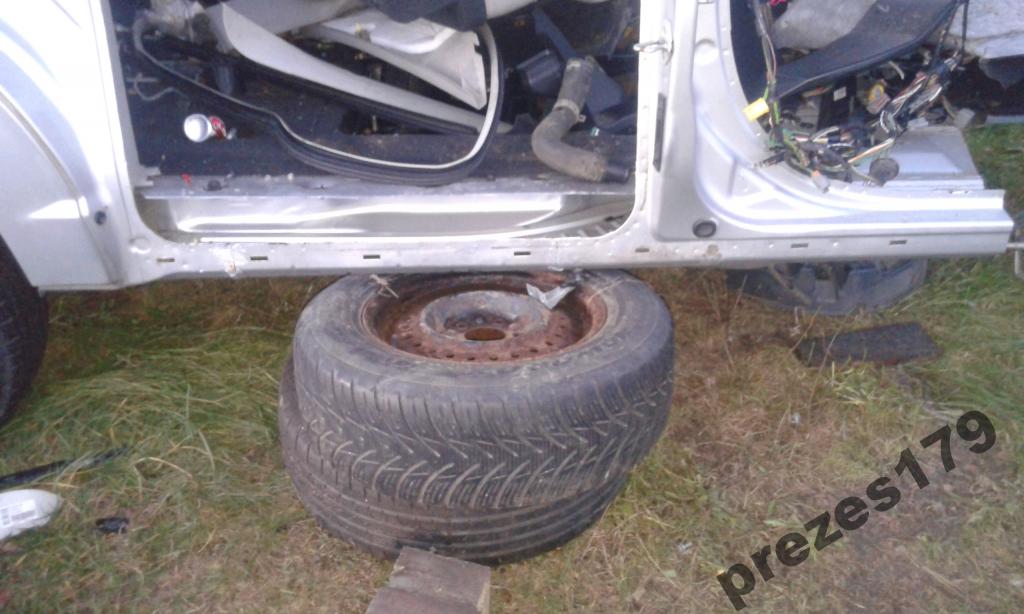 фото №1, Grand voyager caravan lancia town 08-r порог правый