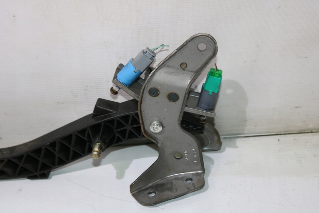 фото №4, Педаль сцепления renault megane grandtour 694200001