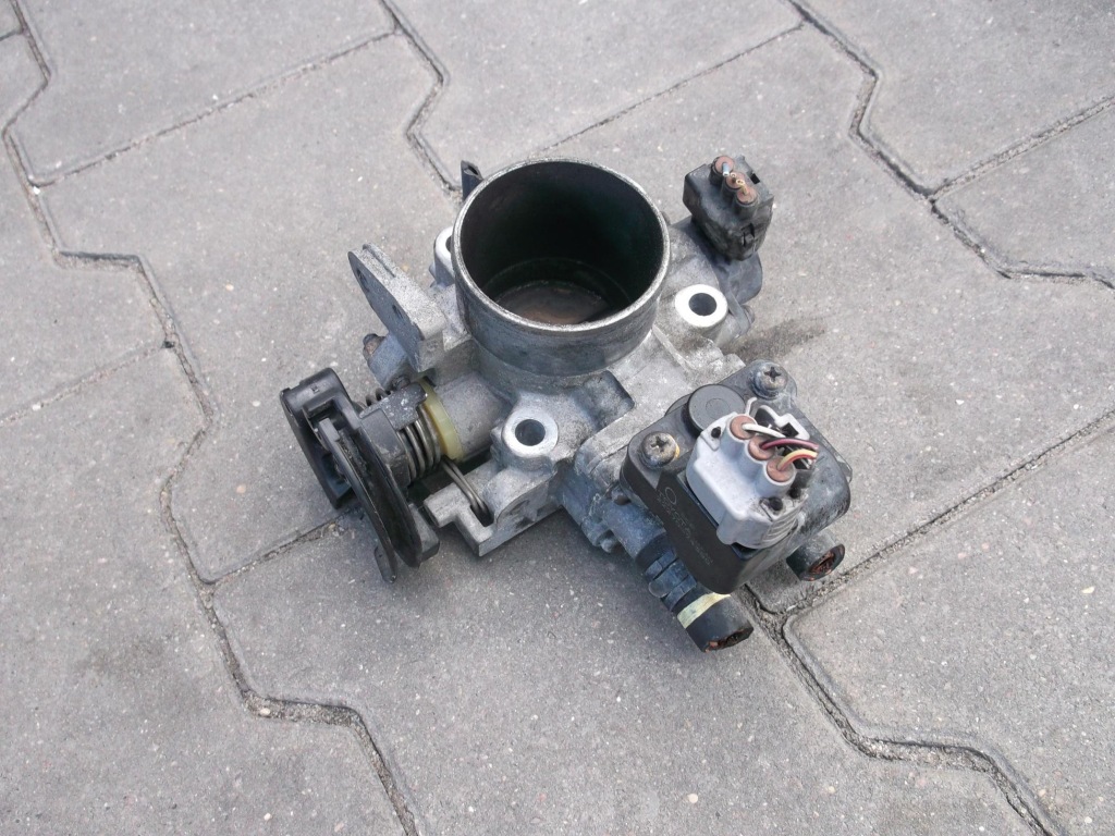 фото №1, Дроссельная заслонка lexus rx 300 98-03 2.2 16v -доставка-