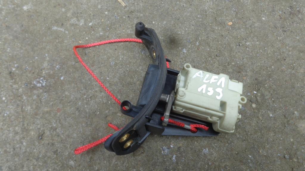 фото №1, Привід кришка пального замок alfa romeo 159 2005-