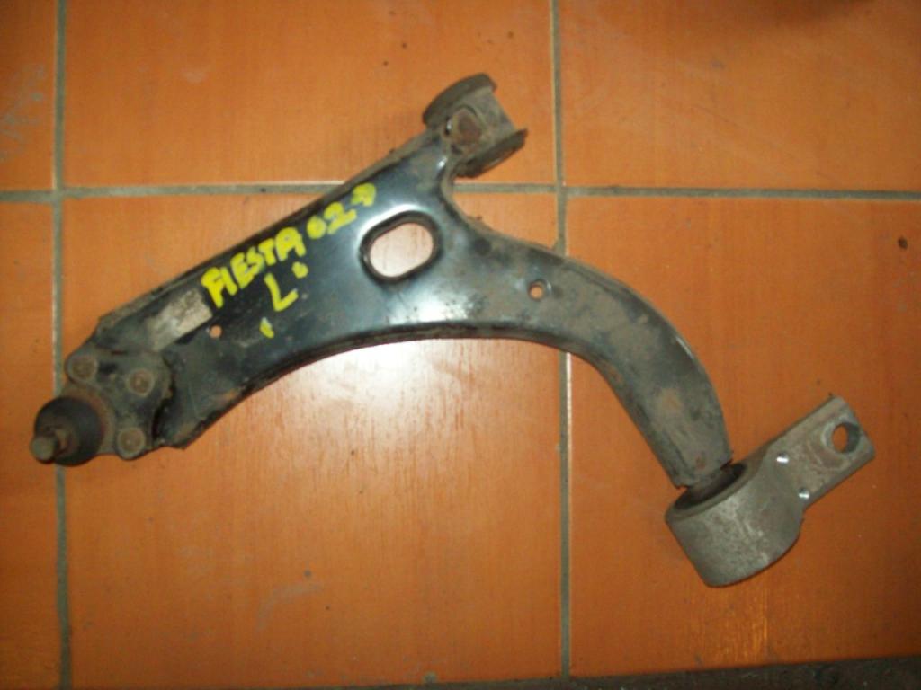 Купить Рычаг левое  ford fiesta mk6