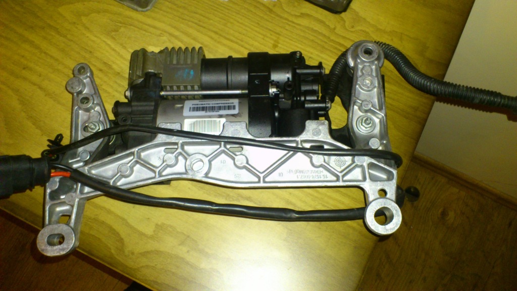 Купити Компресор zestanapra. macan porsche cayenne 7p5 2