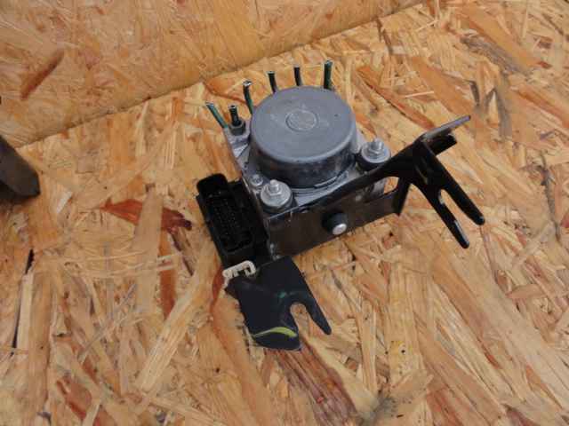 фото №1, Dacia duster 2011 1,5 dci насос abs 8200846463