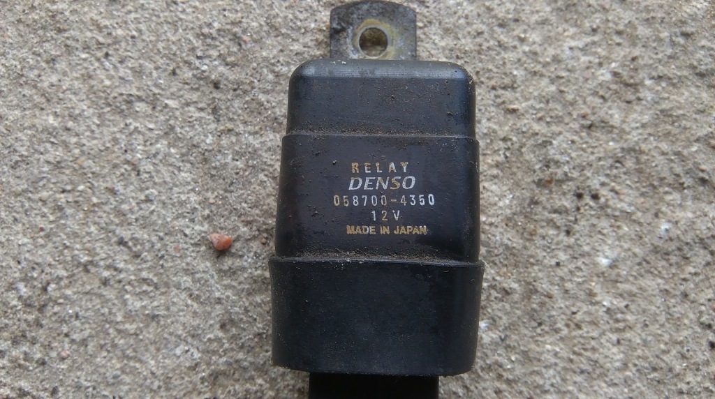 Купити Mitsubishi space runner реле