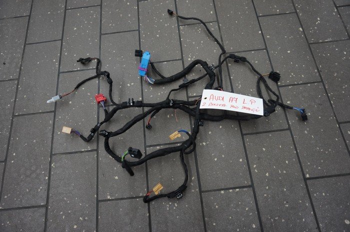 фото №1, Электропроводка дверь обшивка левый перед audi a7 память