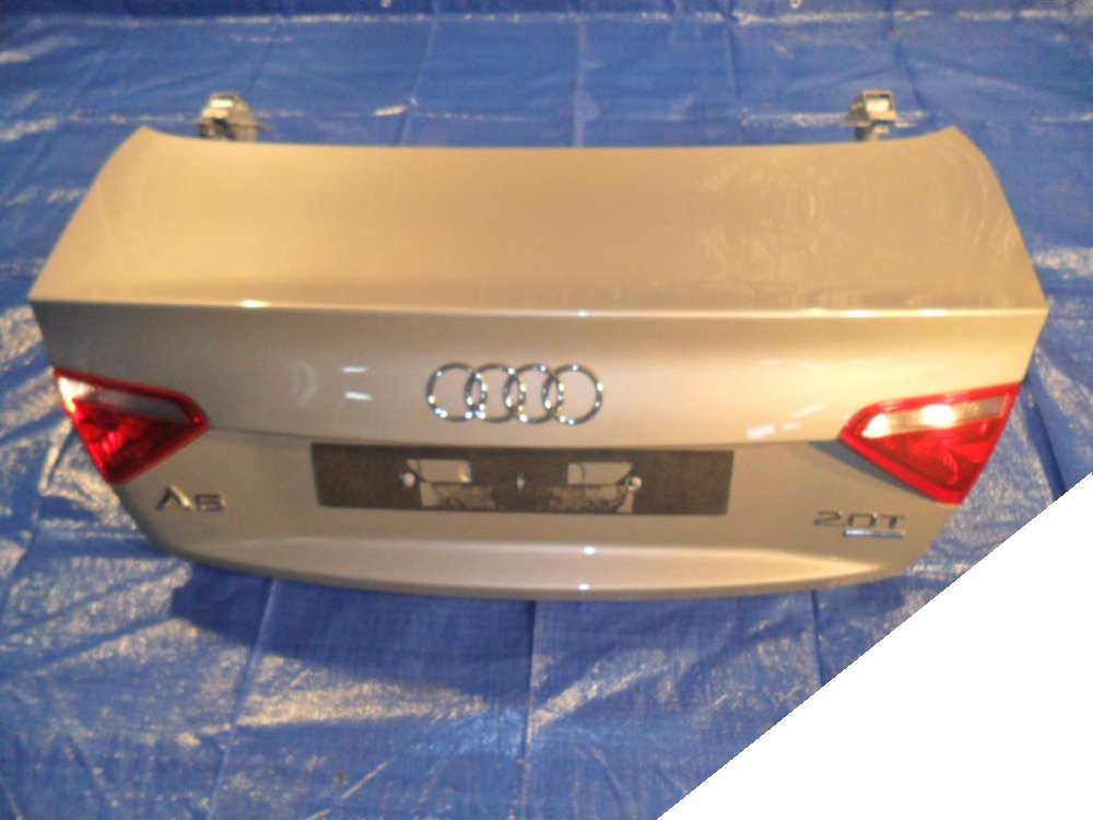 фото №1, Audi a5 8t кришка багажника задня комплектна lx7x