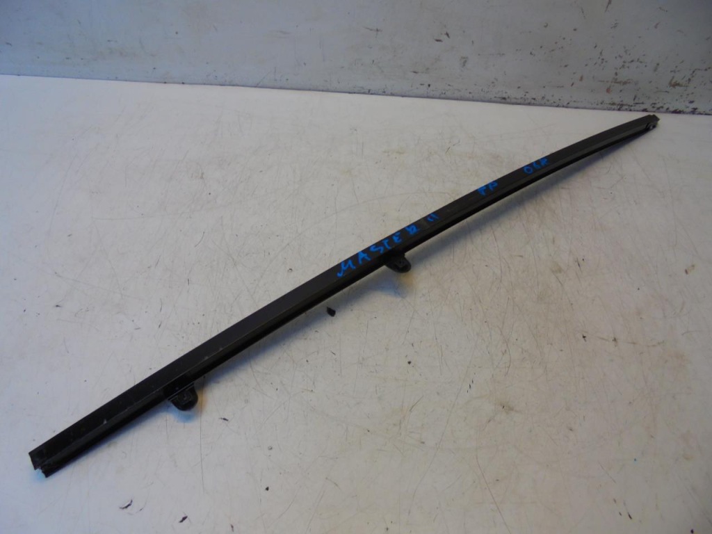 фото №1, Напрямна скло правий перед renault master ii