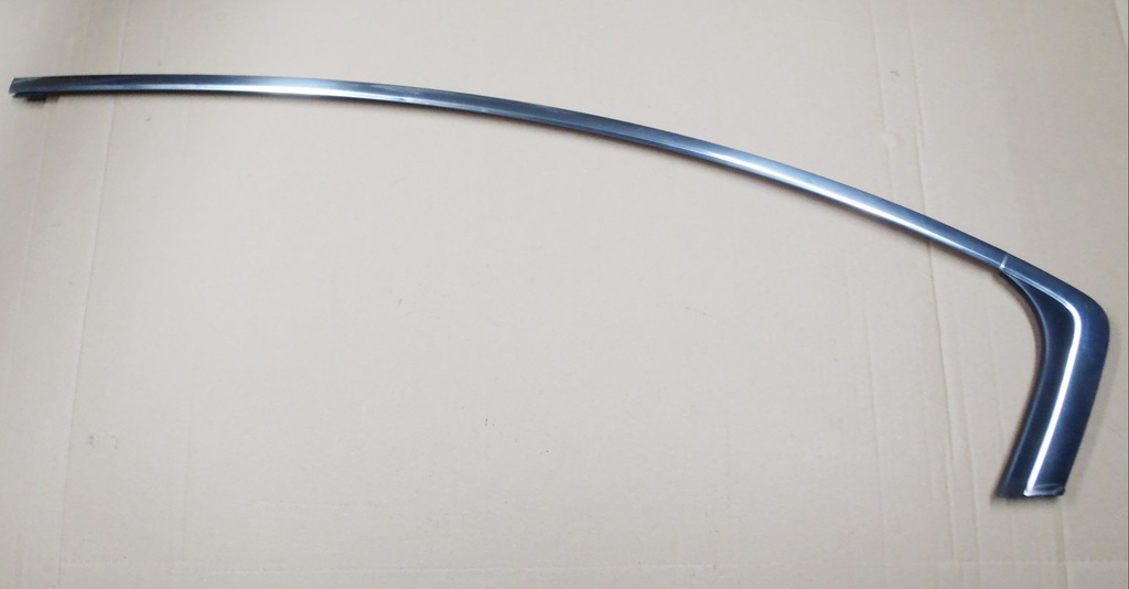 фото №1, Avensis t27 08-18 рамка хром молдинг дверь задняя