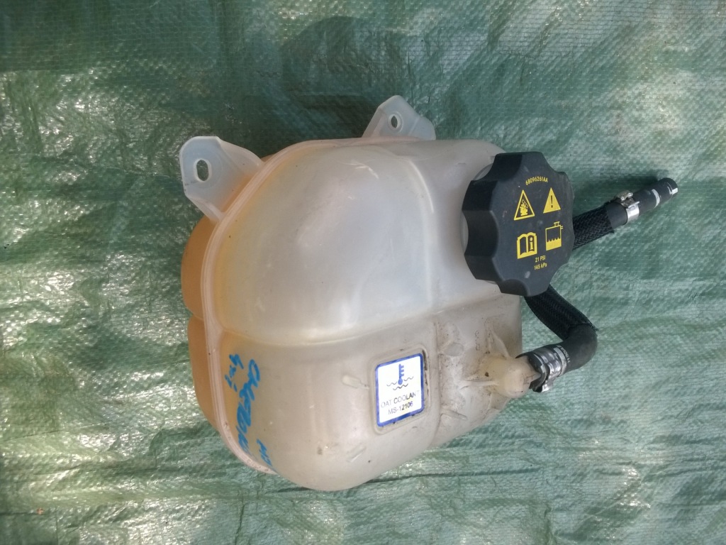 фото №1, Jeep cherokee kl 2.0 jtdm бак расширительный 15r