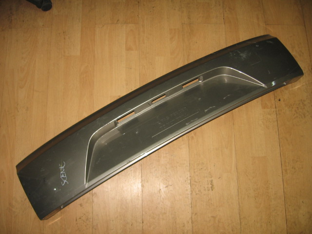 фото №1, Renault scenic накладка кришки молдинг номерного знака