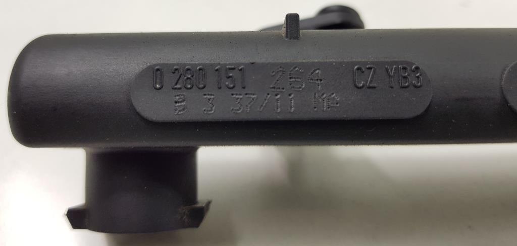 фото №5, Молдинг впрыскная vw up 1.0 04c133313h