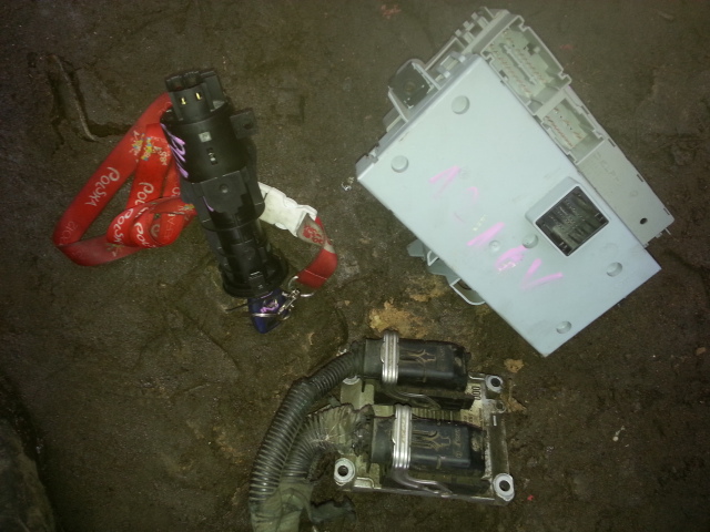 фото №1, Кузов бортовой компьютер замок зажигания блок управления bsi 1.2 16v punto