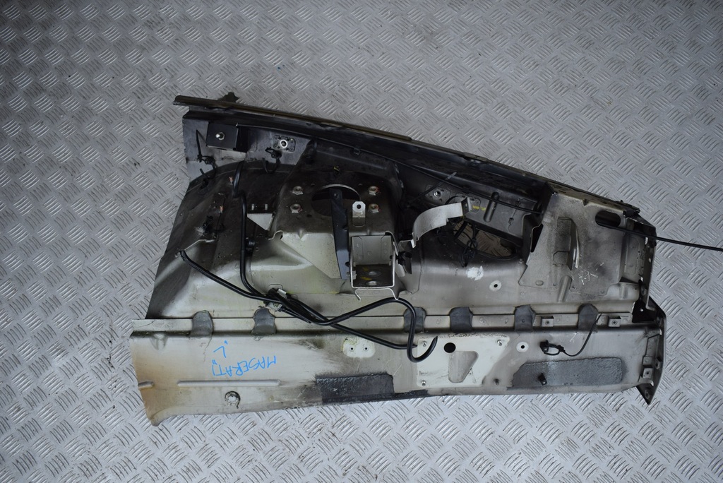 фото №1, Чверть лонжерон ліва maserati quattroporte