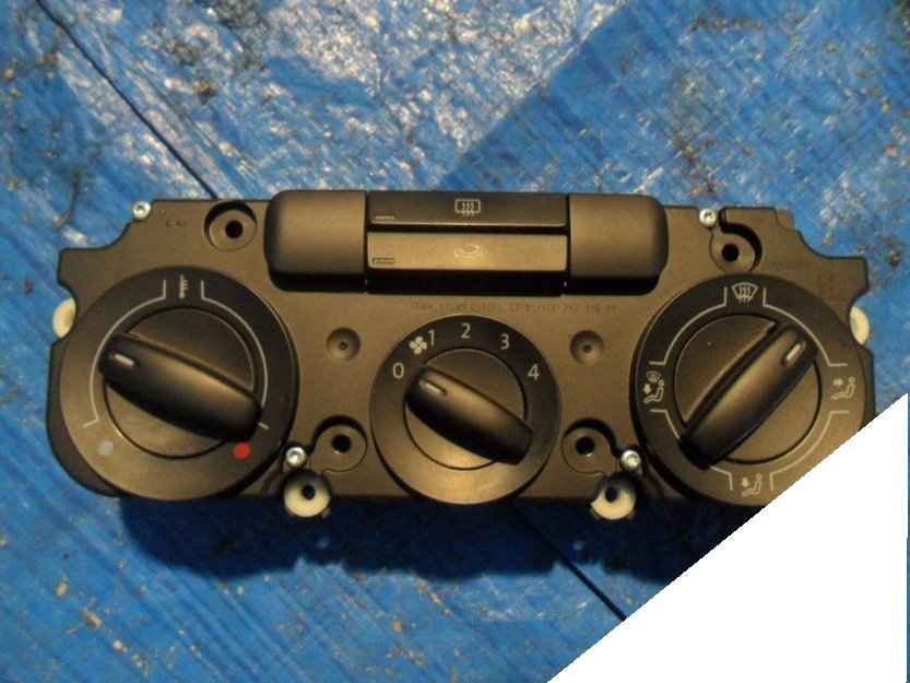 фото №1, Vw caddy 2011-14r панель управление 1k0819047cb