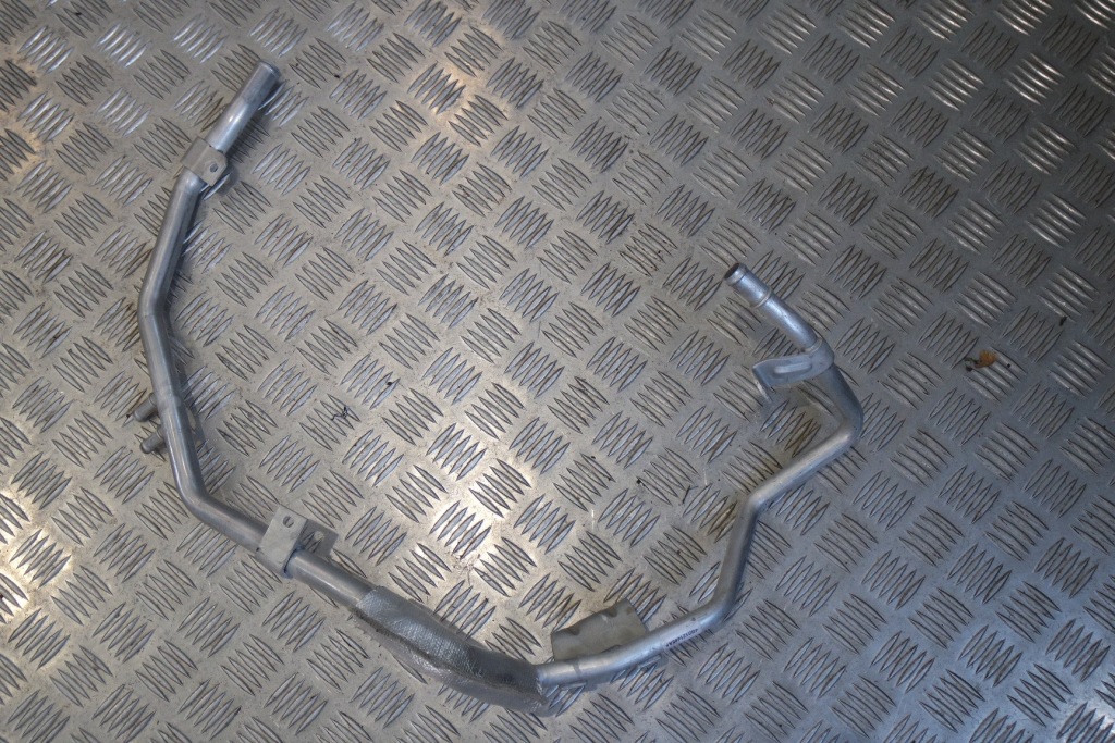 Купити Труба шланг води audi a6 s6 4g0121485af