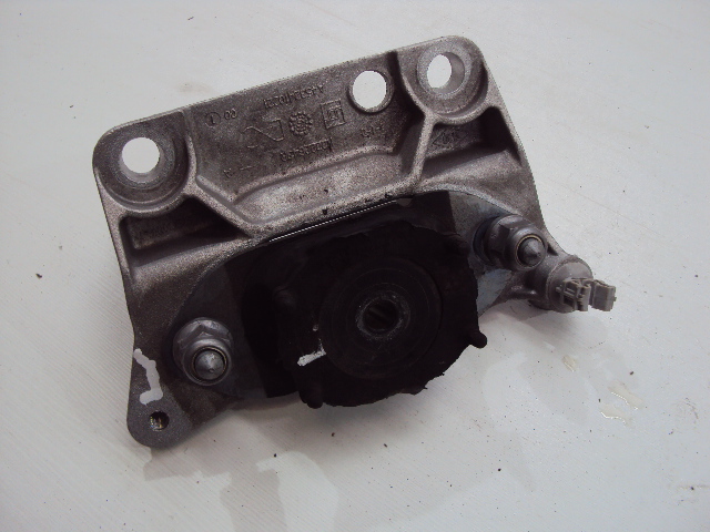 Кронштейн подушка двигуна smart fortwo 3 a453 2014- Ціна