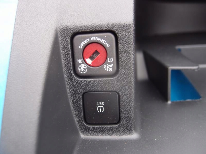 Каркас консоли европа приборная панель peugeot 301 2015 с Разборки