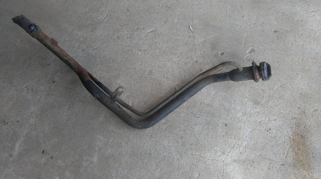 Mitsubishi space runner 99- 2.4 gdi заливная горловина топлива Цена