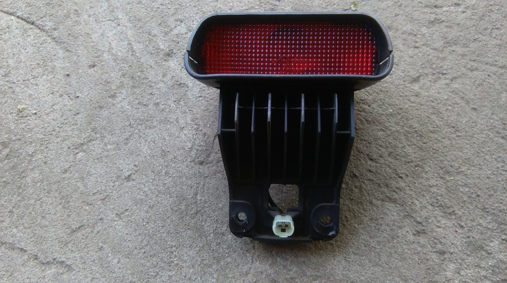 фото №1, Suzuki alto 02-08 свет стоп-сигнал подножка задний крышка