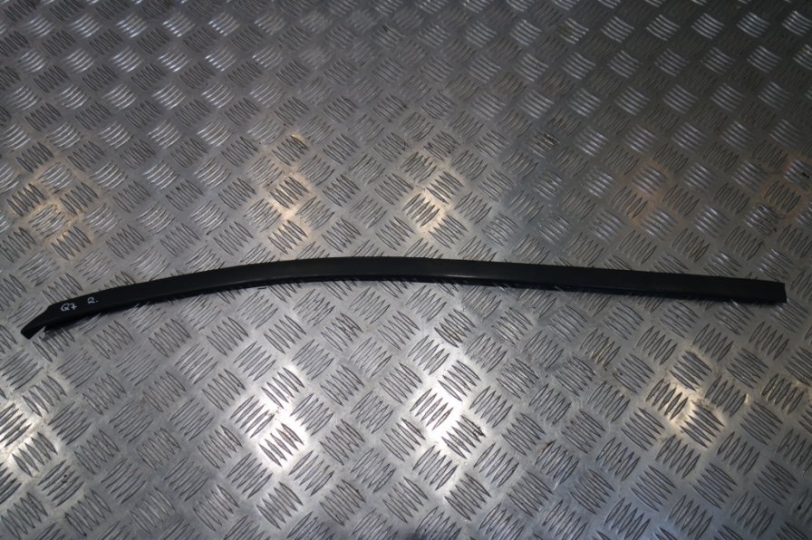 фото №1, Правая молдинг стекло перед audi q7 4l 4l0954328