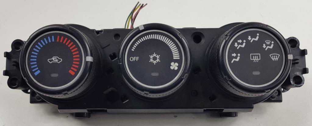 фото №1, Панель керування вентиляція mitsubishi lancer x