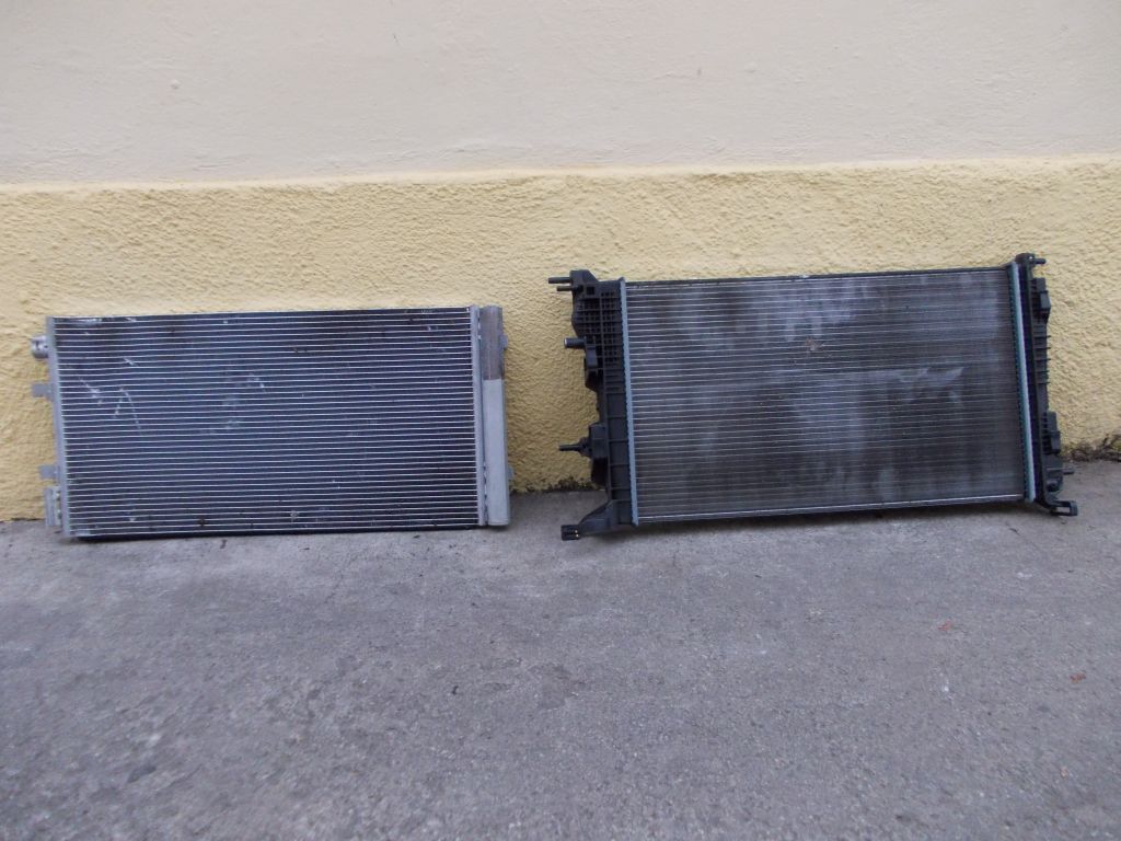 Купити Renault megane iii scenic 3 fluence радіатор води