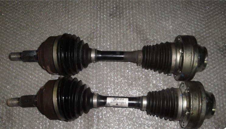 фото №1, Audi q7 вал привідний вал шарнір перед 7l0407271e