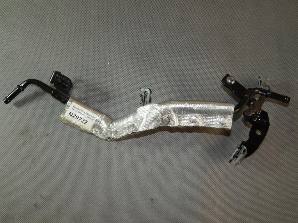 фото №1, Vw golf sportsvan трубка wąż wody 04l121070d