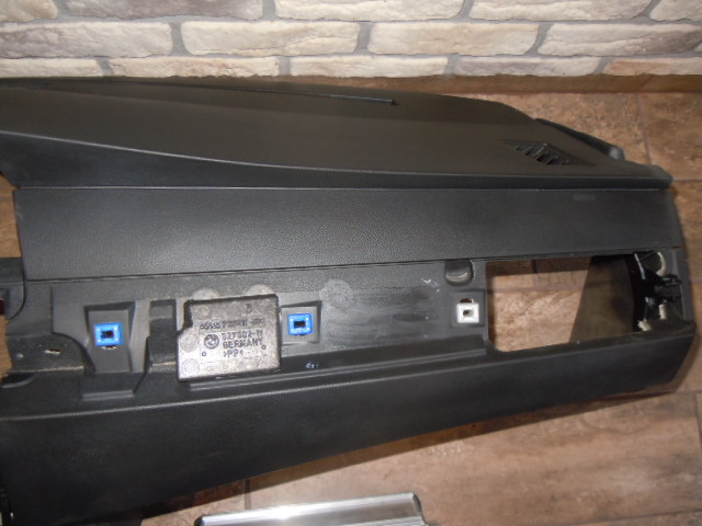 фото №4, Bmw e60 e61 5 консоль + 2 x подушка безопасности + 2 x натяжитель