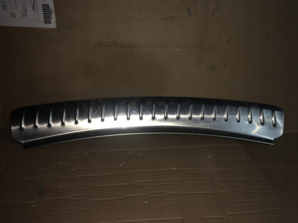 фото №1, Porsche cayenne 7l5 молдинг бампер