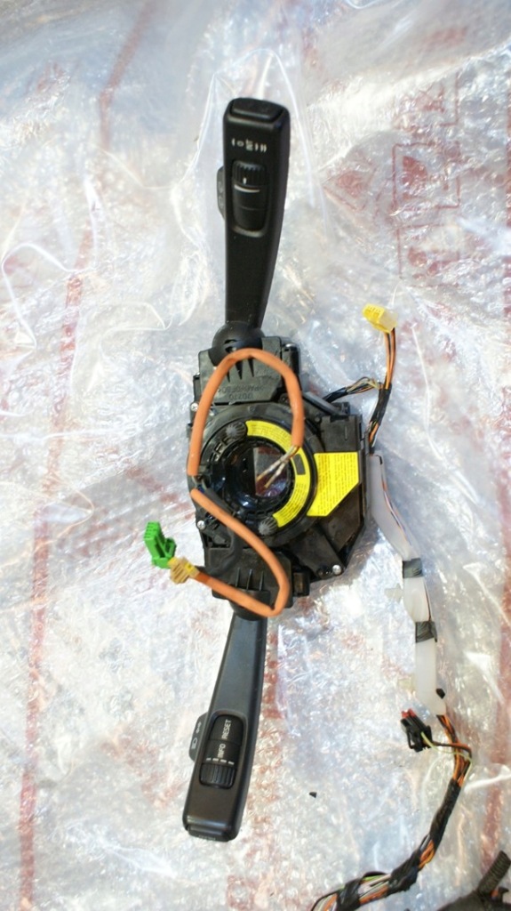 фото №1, Volvo c30 переключатель комбинированный подрулевой переключатель