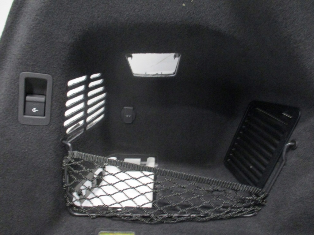 фото №4, Оббивка обшивка багажника audi a8 4n0 17r