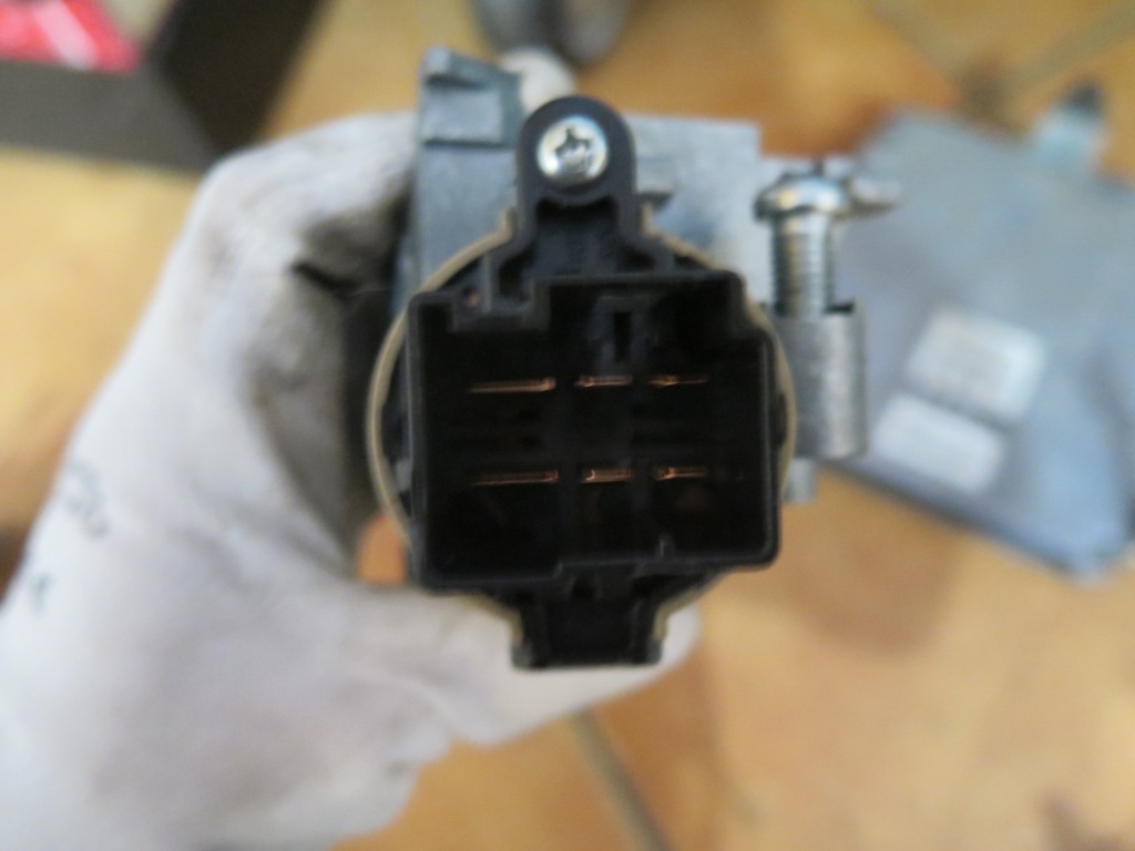 Иммобилайзер бортовой компьютер замок зажигания ключ mazda 6 xedos 1.6 07977 в Украине